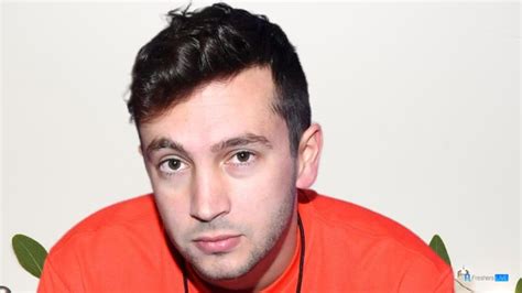 Tyler Joseph: Bio, Height, Weight, Age, Measurements